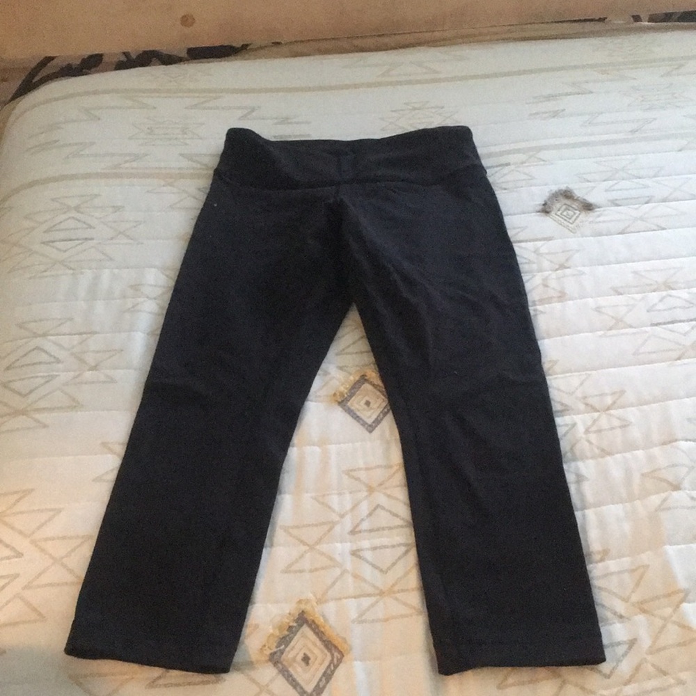 Lululemon pants size 4 - Picture 1 of 5